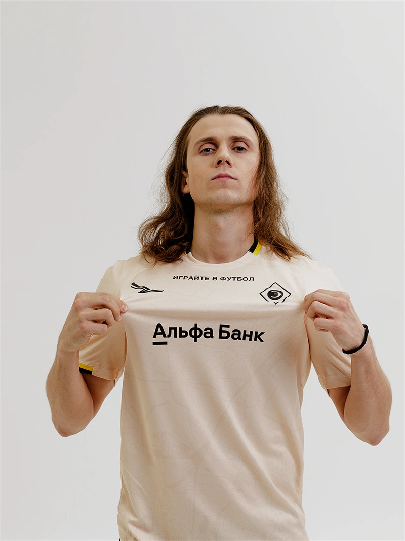 Футболки